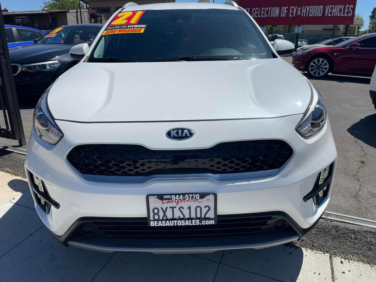 2021 WHITE /BLACK Kia Niro Plug In Hybrid (KNDCM3LD1M5) , located at 744 E Miner Ave, Stockton, CA, 95202, (209) 944-5770, 37.956863, -121.282082 - Photo#2